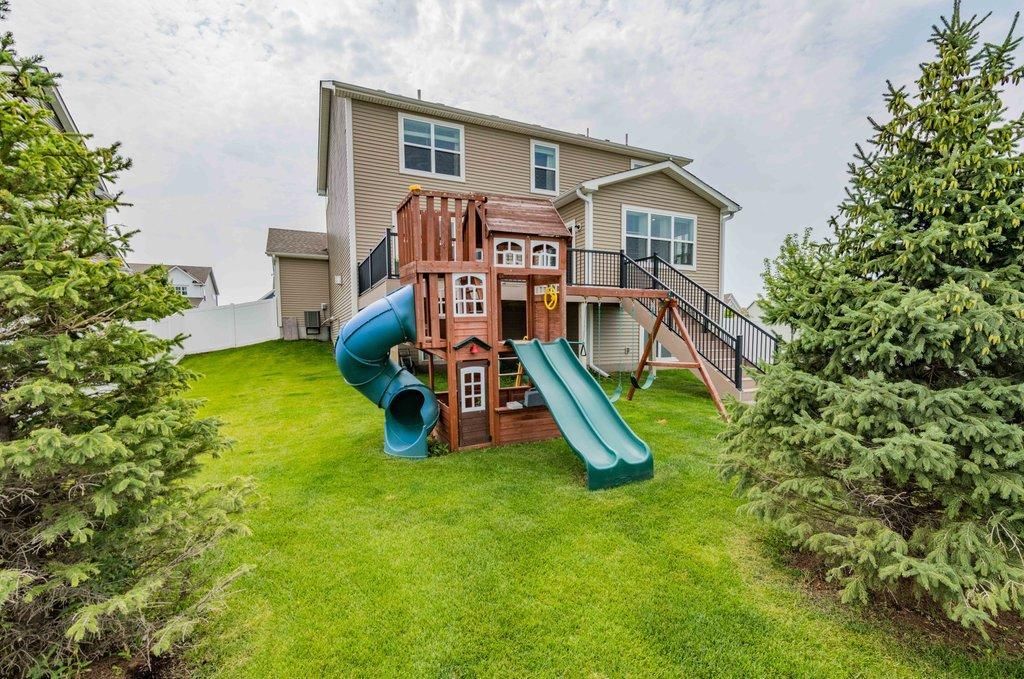 Photo of 18468 70th Avenue N, Maple Grove, MN 55311 (MLS # 7049784)