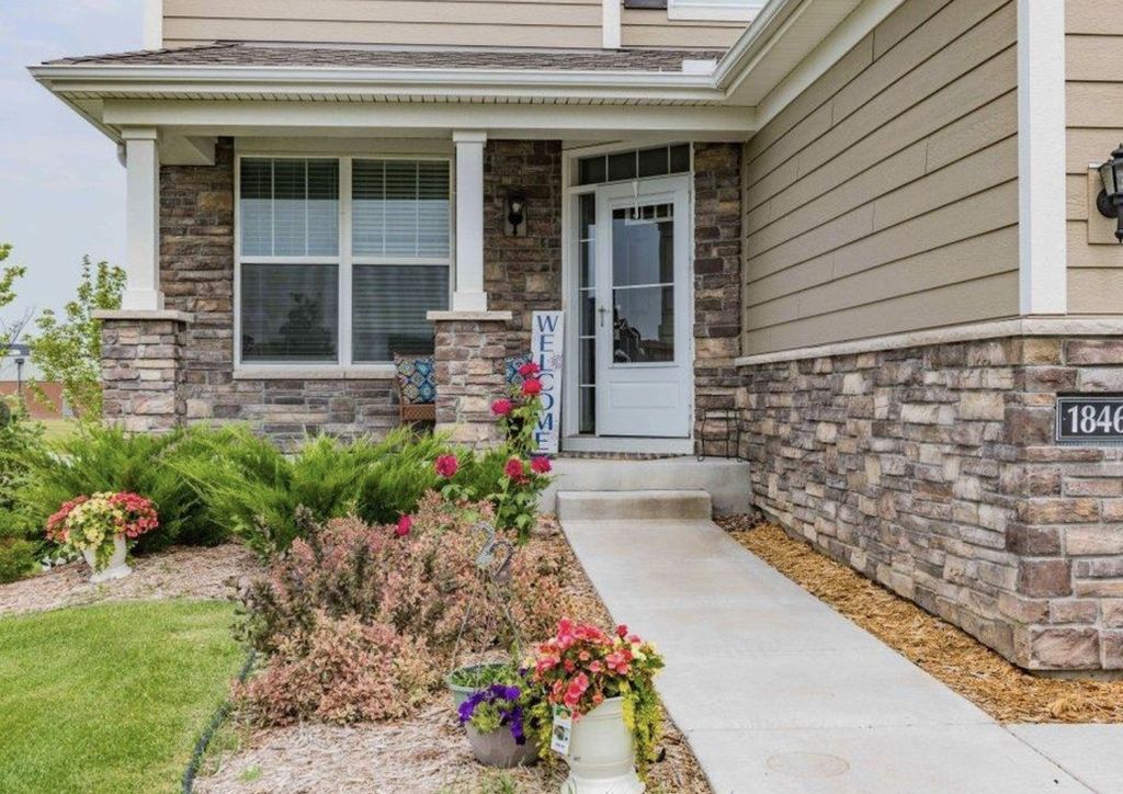 Photo of 18468 70th Avenue N, Maple Grove, MN 55311 (MLS # 7049784)