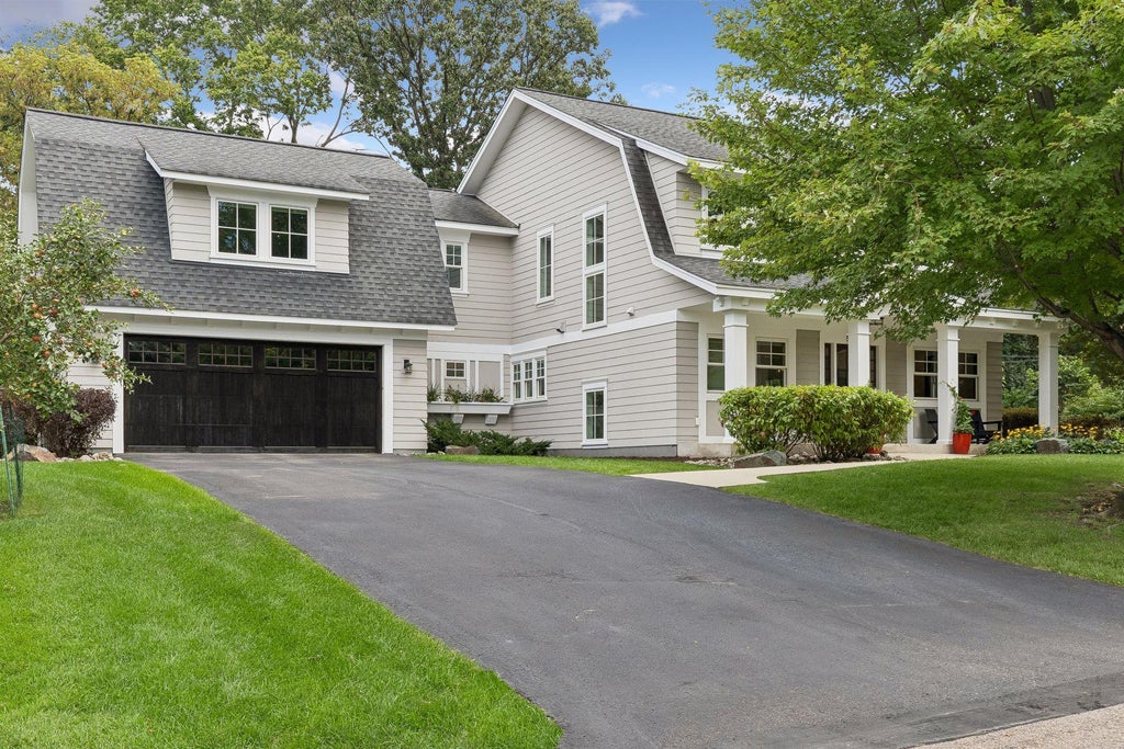 Photo of 5413 Doncaster Way, Edina, MN 55436 (MLS # 7138407)