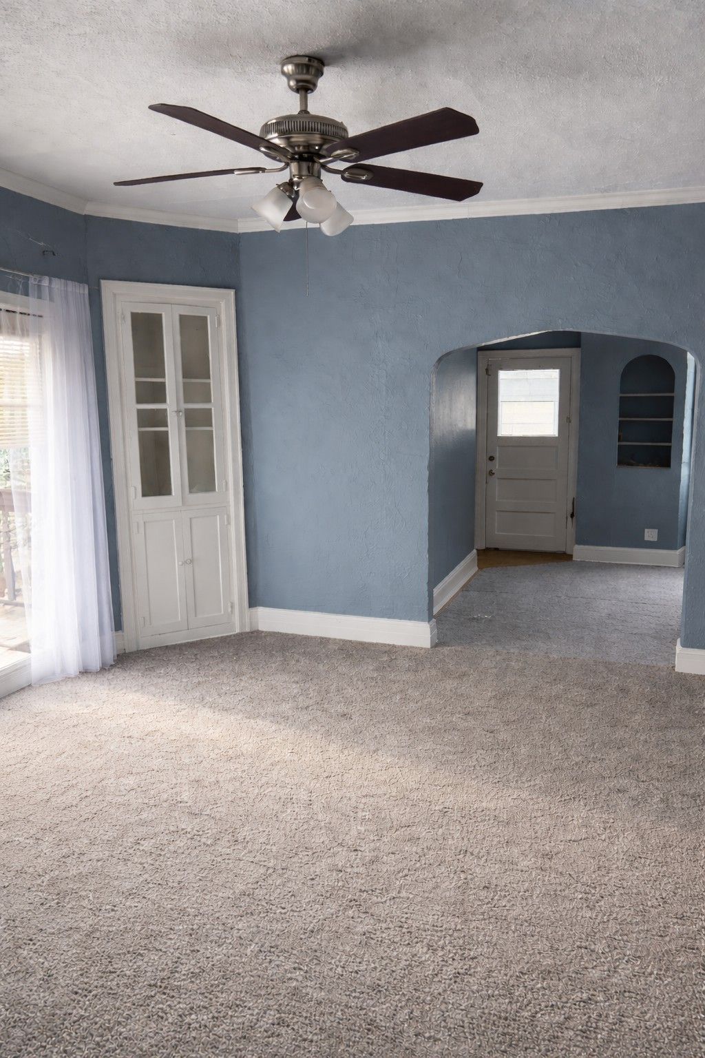 Photo of 2324 Sheridan Avenue N, Minneapolis, MN 55411 (MLS # 7013603)