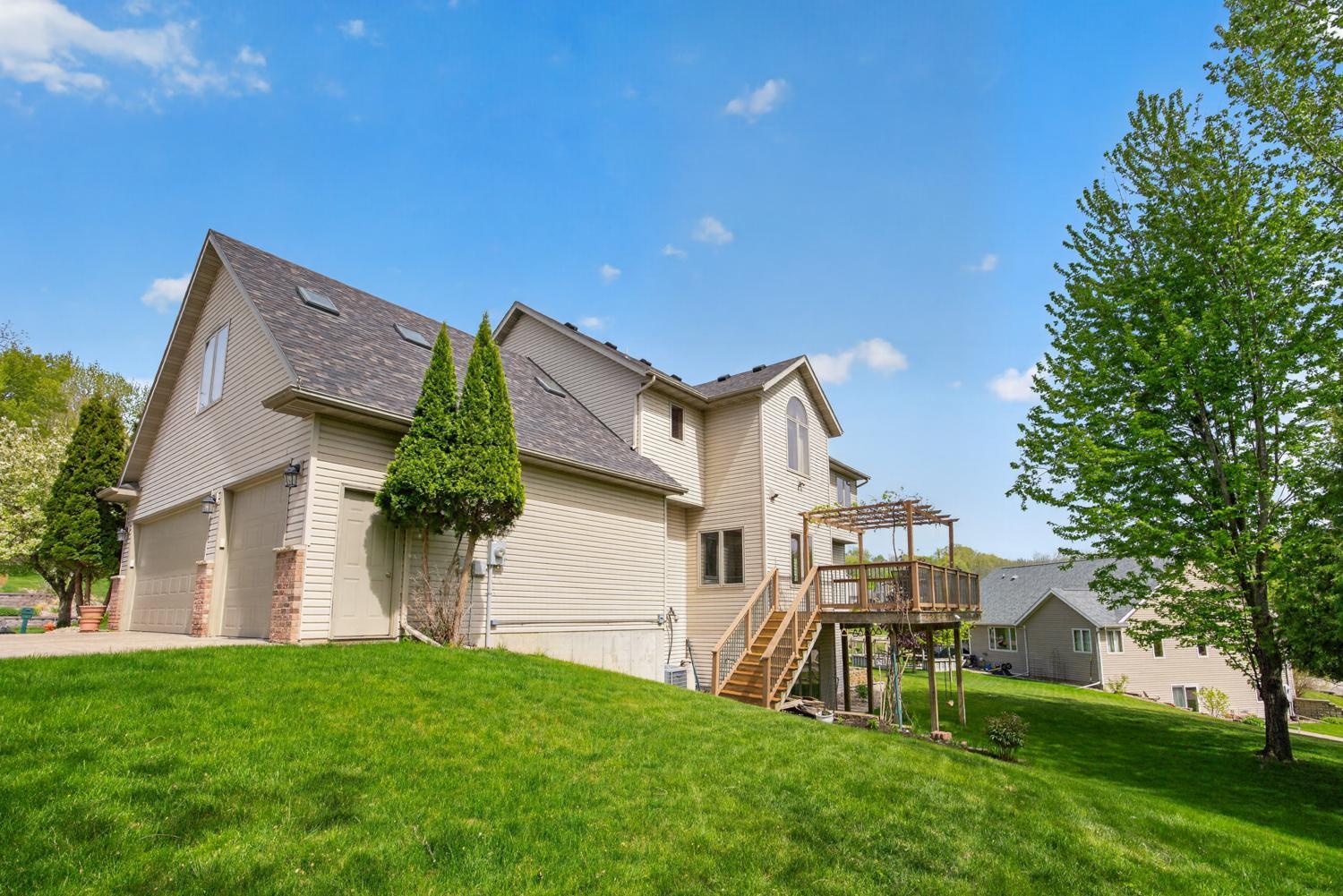 2719 Rocky Creek Lane NE