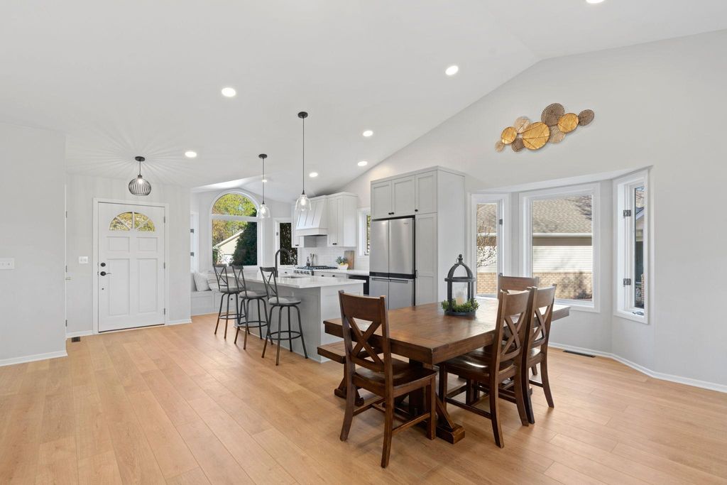 Photo of 5465 Gideons Lane, Excelsior, MN 55331 (MLS # 7053970)