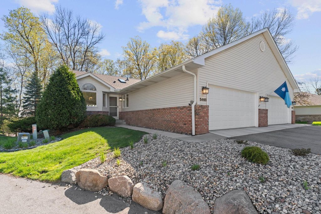Photo of 5465 Gideons Lane, Excelsior, MN 55331 (MLS # 7053970)