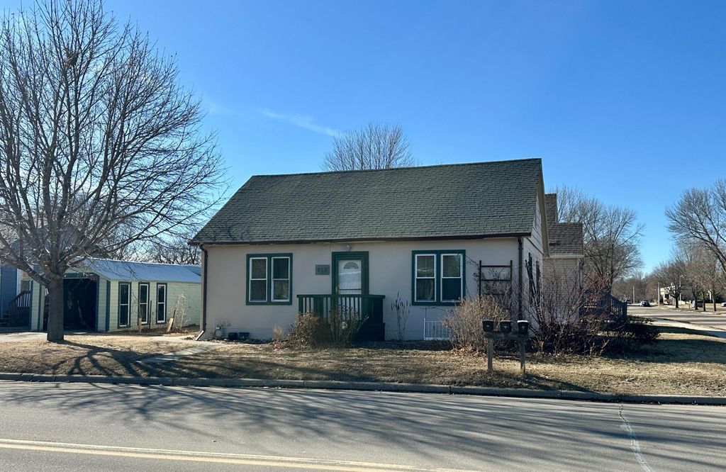Photo of 217 N Blue Mound Avenue, Luverne, MN 56156 (MLS # 7020243)