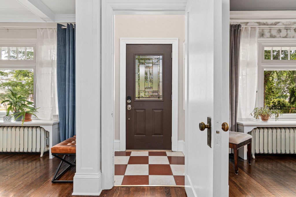 Photo of 3500 Park Avenue, Minneapolis, MN 55407 (MLS # 7104074)