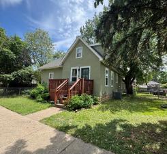 878 Monroe Court