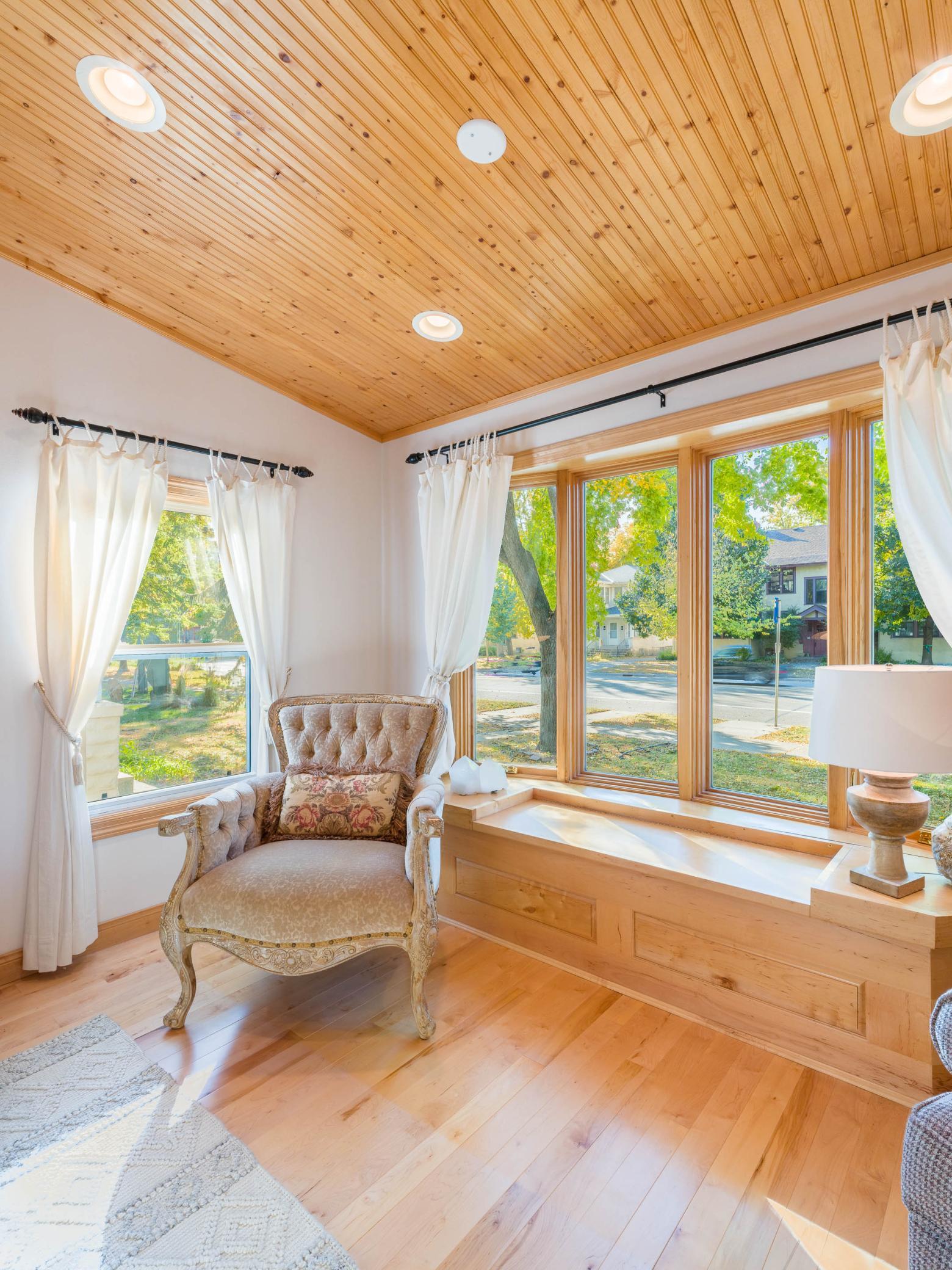 3801 Lyndale Avenue S