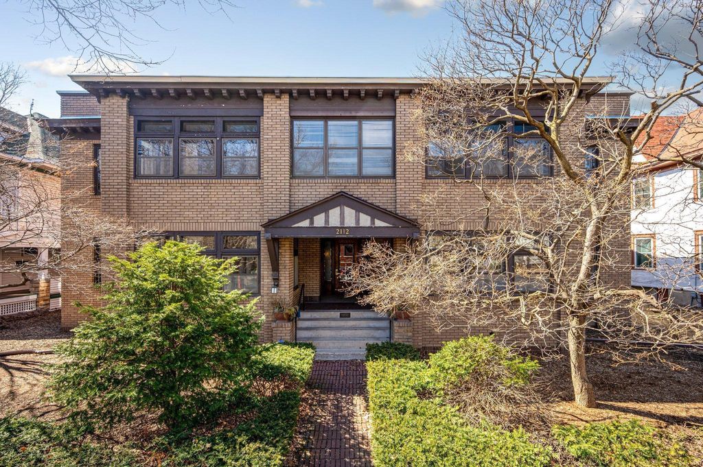 Photo of 2112 Emerson Avenue S #3, Minneapolis, MN 55405 (MLS # 6823617)