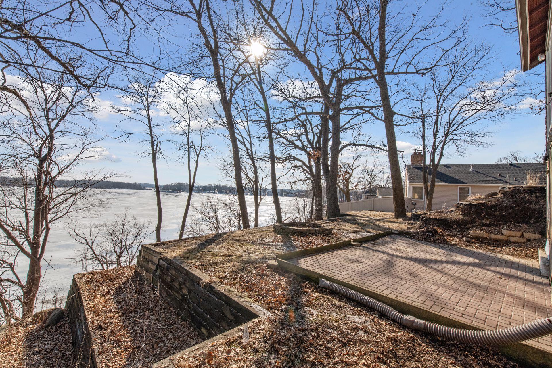 4877 Island View Drive