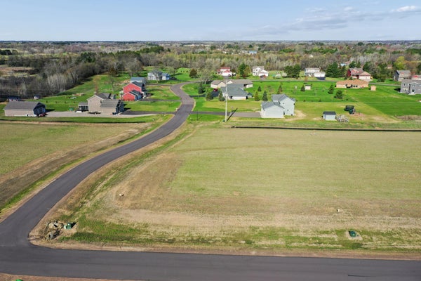 39013 EVERTON AVE, NORTH BRANCH, MN 55056 - Image a40ba481bc270538cbfc8a34aabaf171/3982205185