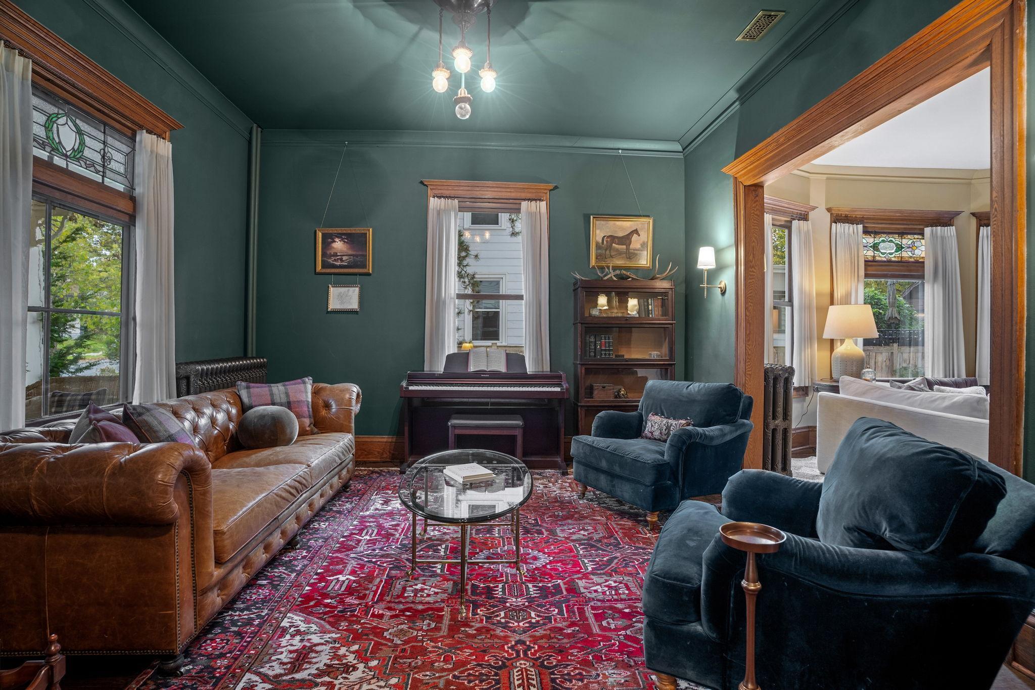 212 Cedar Lake Road S