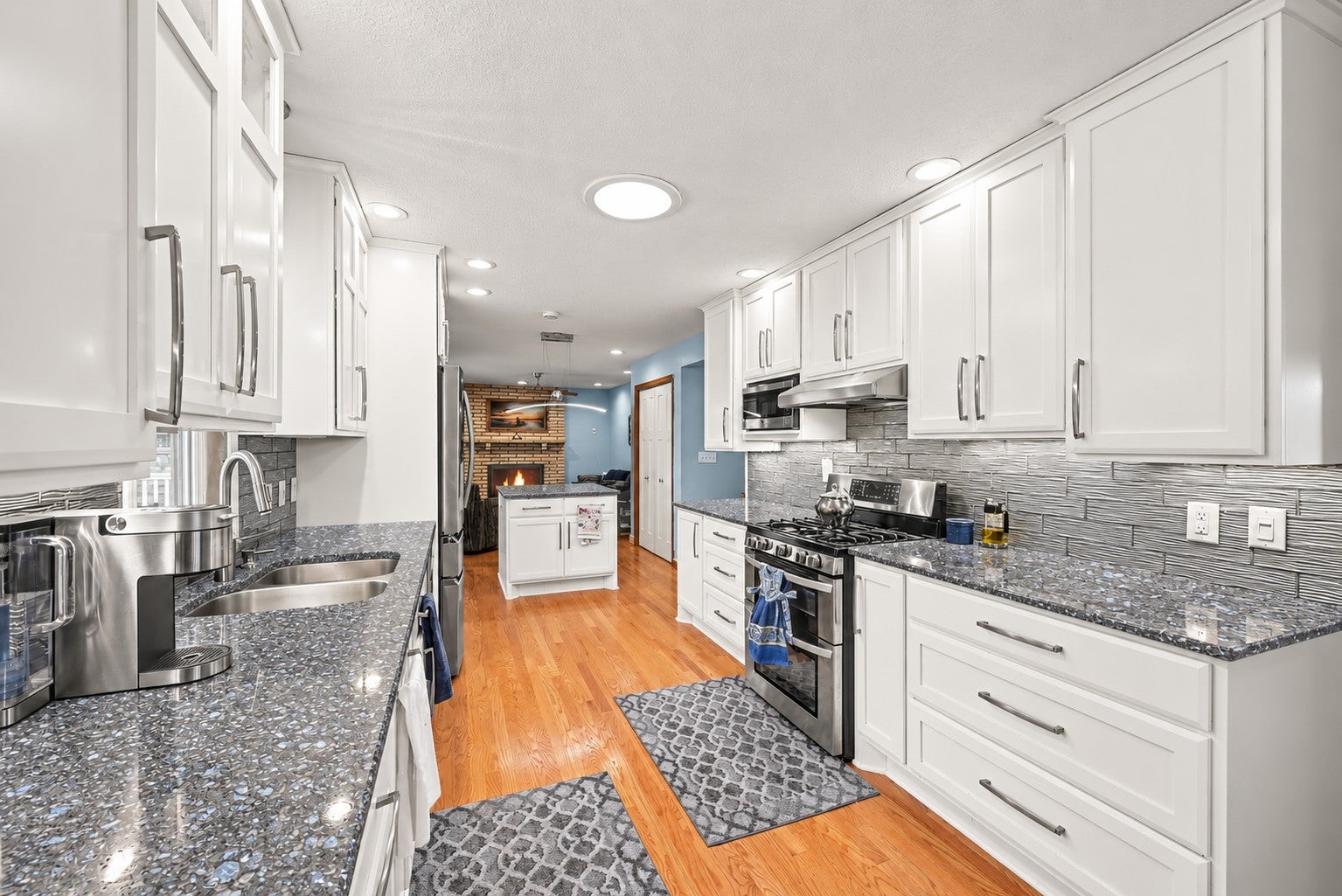 1201 County Road B2 W