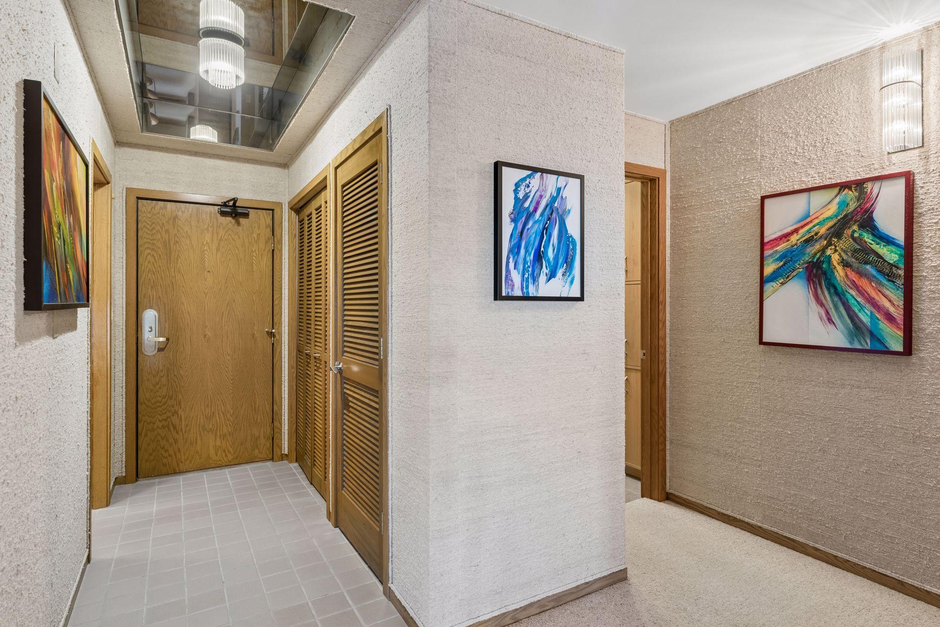 1235 Yale Place 1201