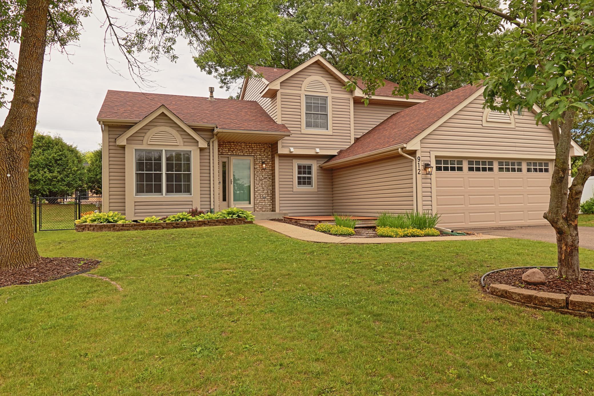 912 Moonlight Drive