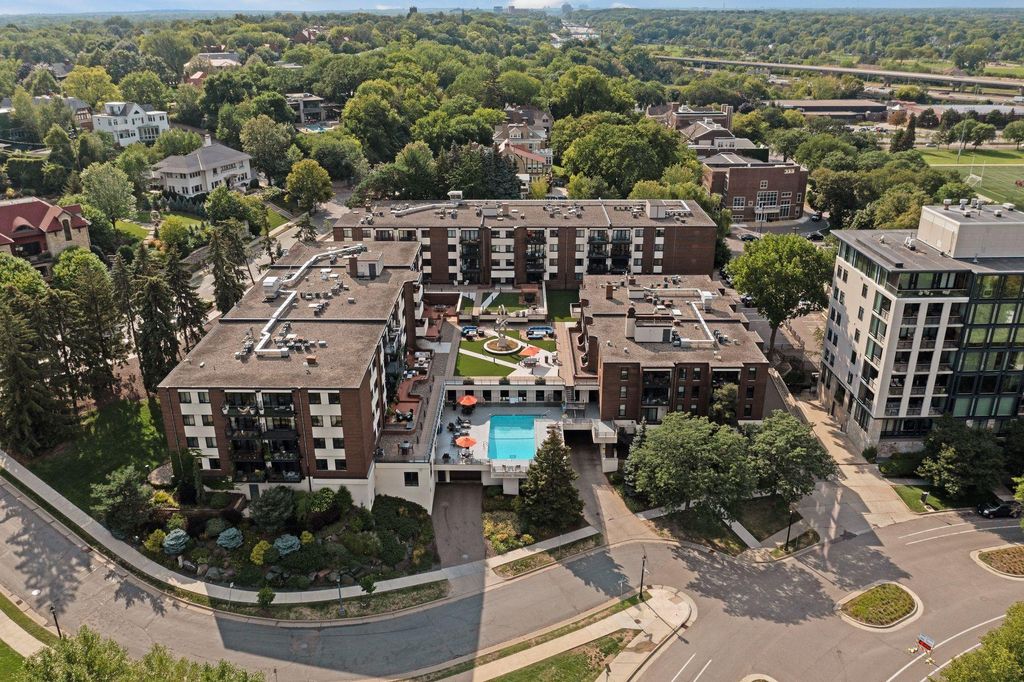 Photo of 48 Groveland Terrace #B101, Minneapolis, MN 55403 (MLS # 6826653)