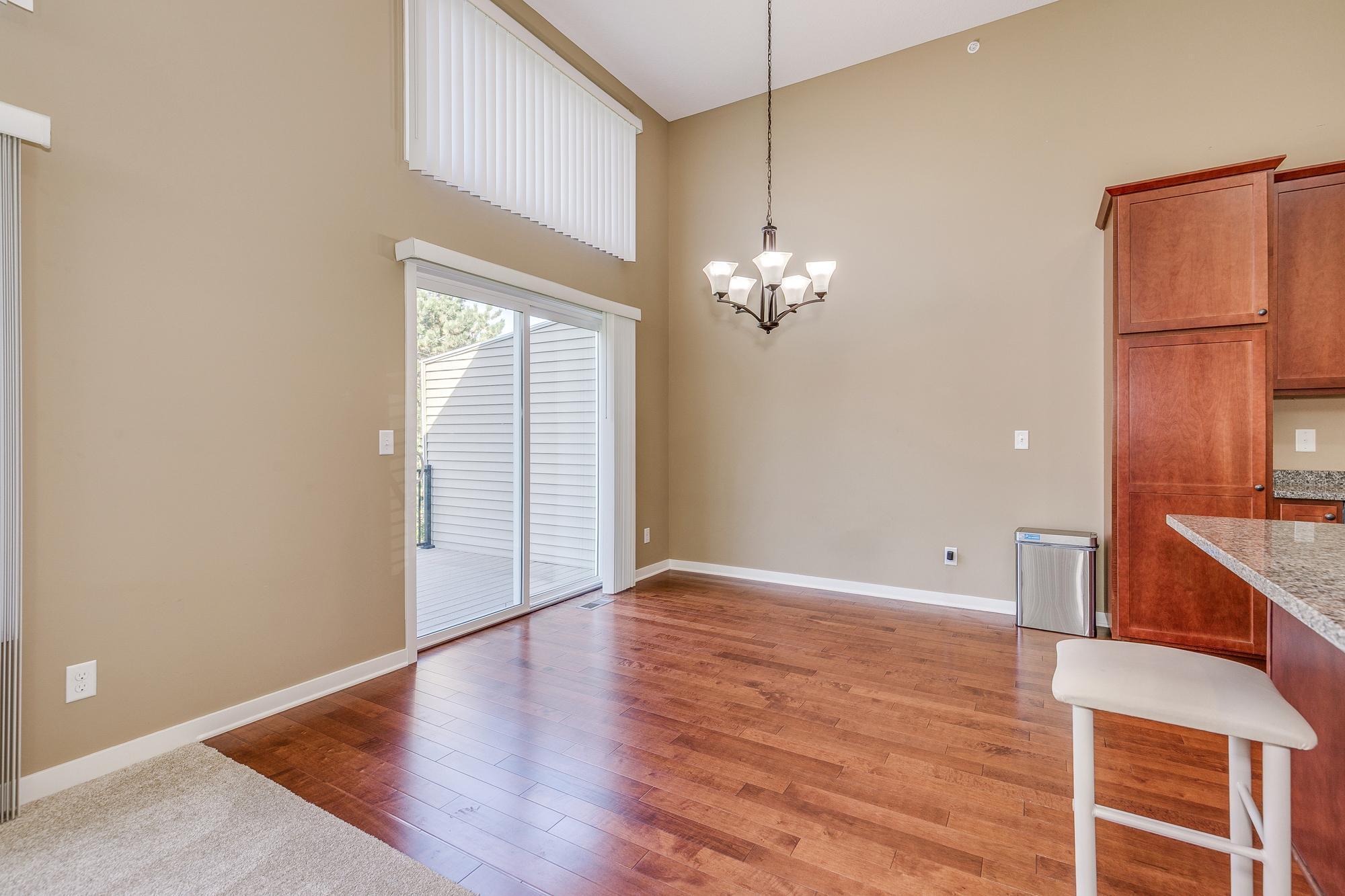 2576 Waterfall Way NW