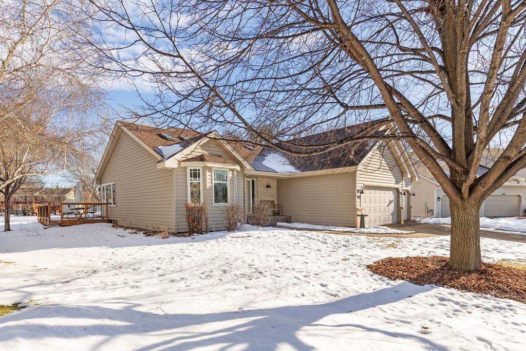 Photo of 8699 Mary Jane Circle, Chanhassen, MN 55317 (MLS # 7005061)