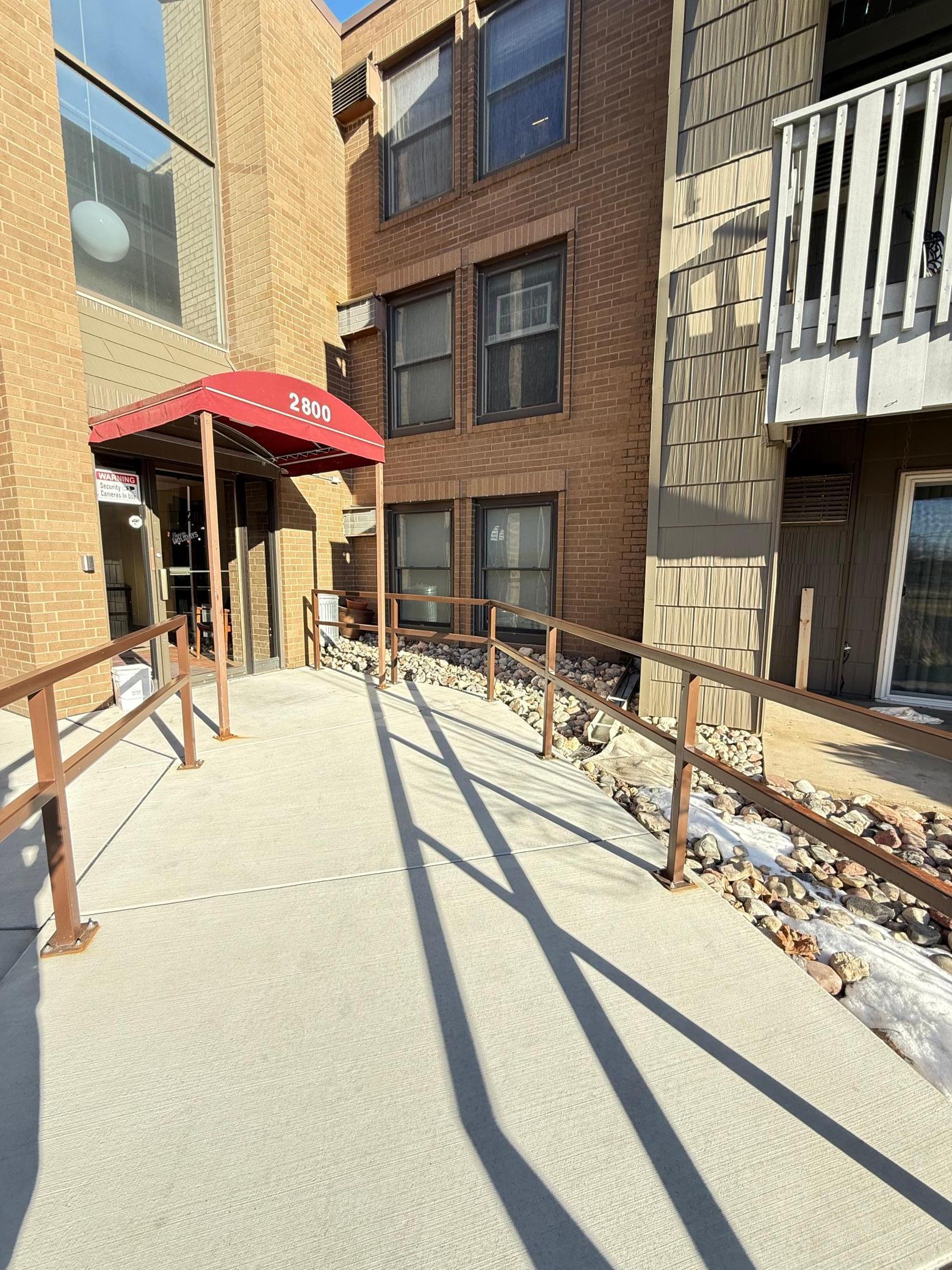 2800 Hamline Avenue N 112