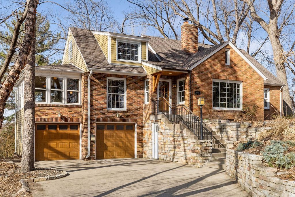 Photo of 4316 Glencrest Road, Golden Valley, MN 55416 (MLS # 7044217)