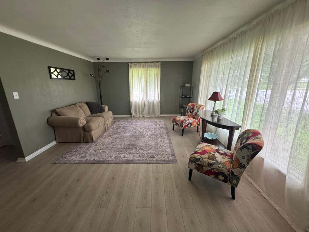 Photo of 901 S Minnesota Street, New Ulm, MN 56073 (MLS # 7127058)