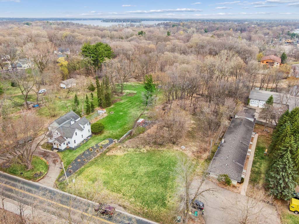 Photo of 24560 Smithtown Road, Excelsior, MN 55331 (MLS # 7120852)