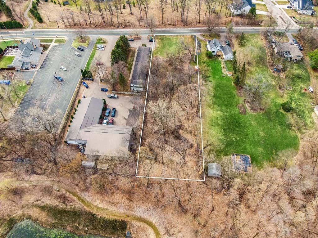 Photo of 24560 Smithtown Road, Excelsior, MN 55331 (MLS # 7120852)
