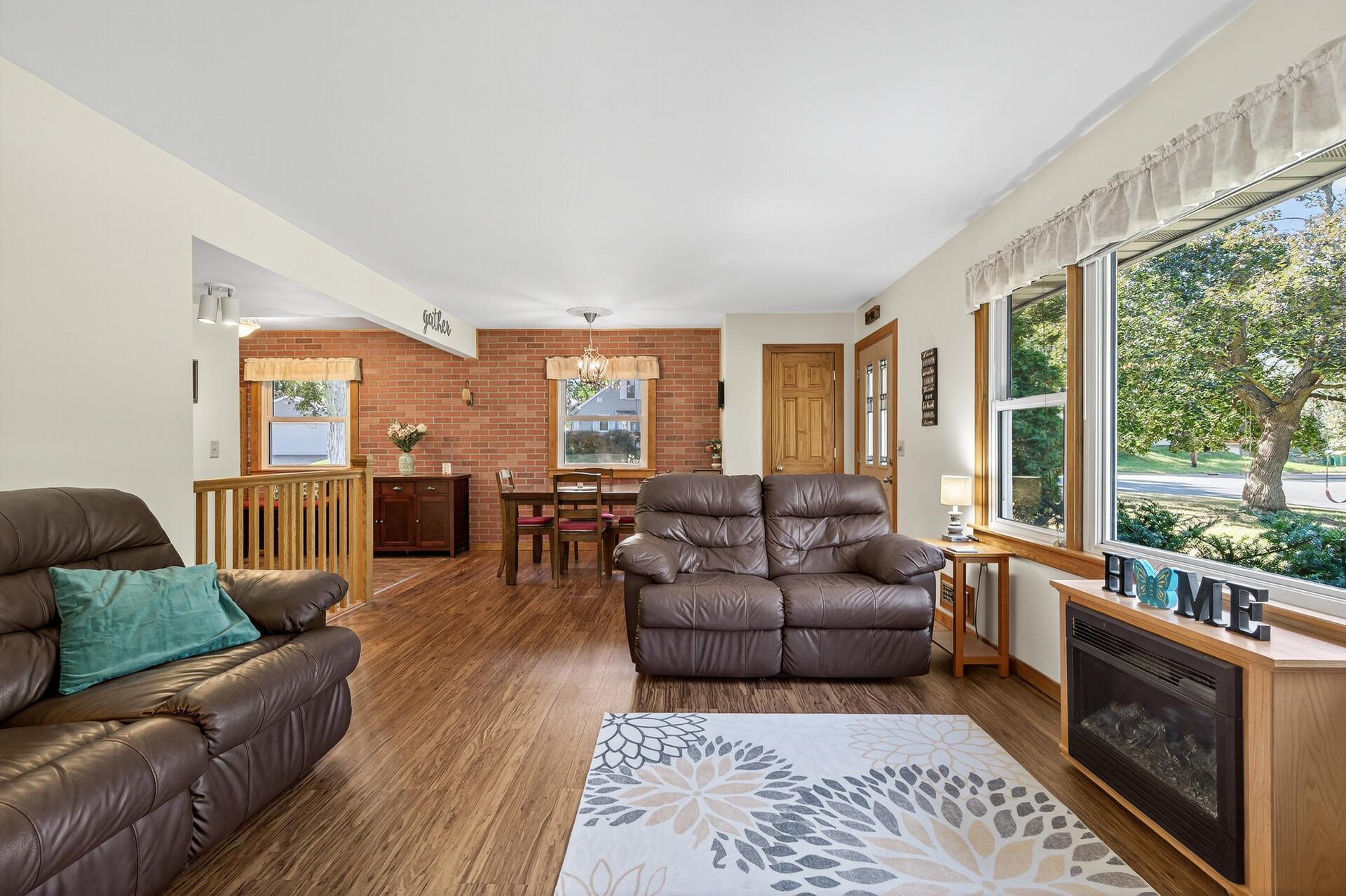 8549 Russell Avenue S