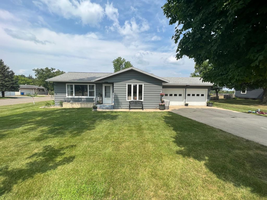 Photo of 824 Irving Avenue SW, Wadena, MN 56482 (MLS # 6413426)