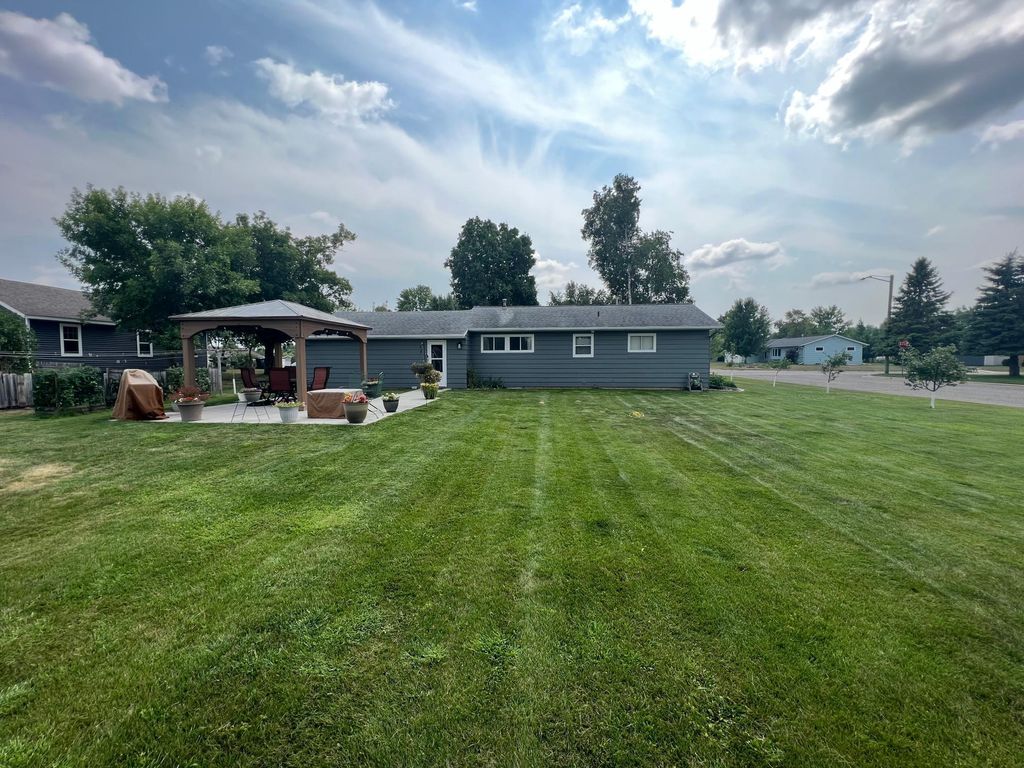 Photo of 824 Irving Avenue SW, Wadena, MN 56482 (MLS # 6413426)