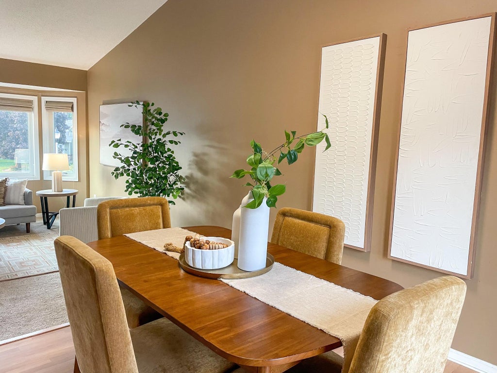 Photo of 5464 Golfview Circle N, Oakdale, MN 55128 (MLS # 7104973)
