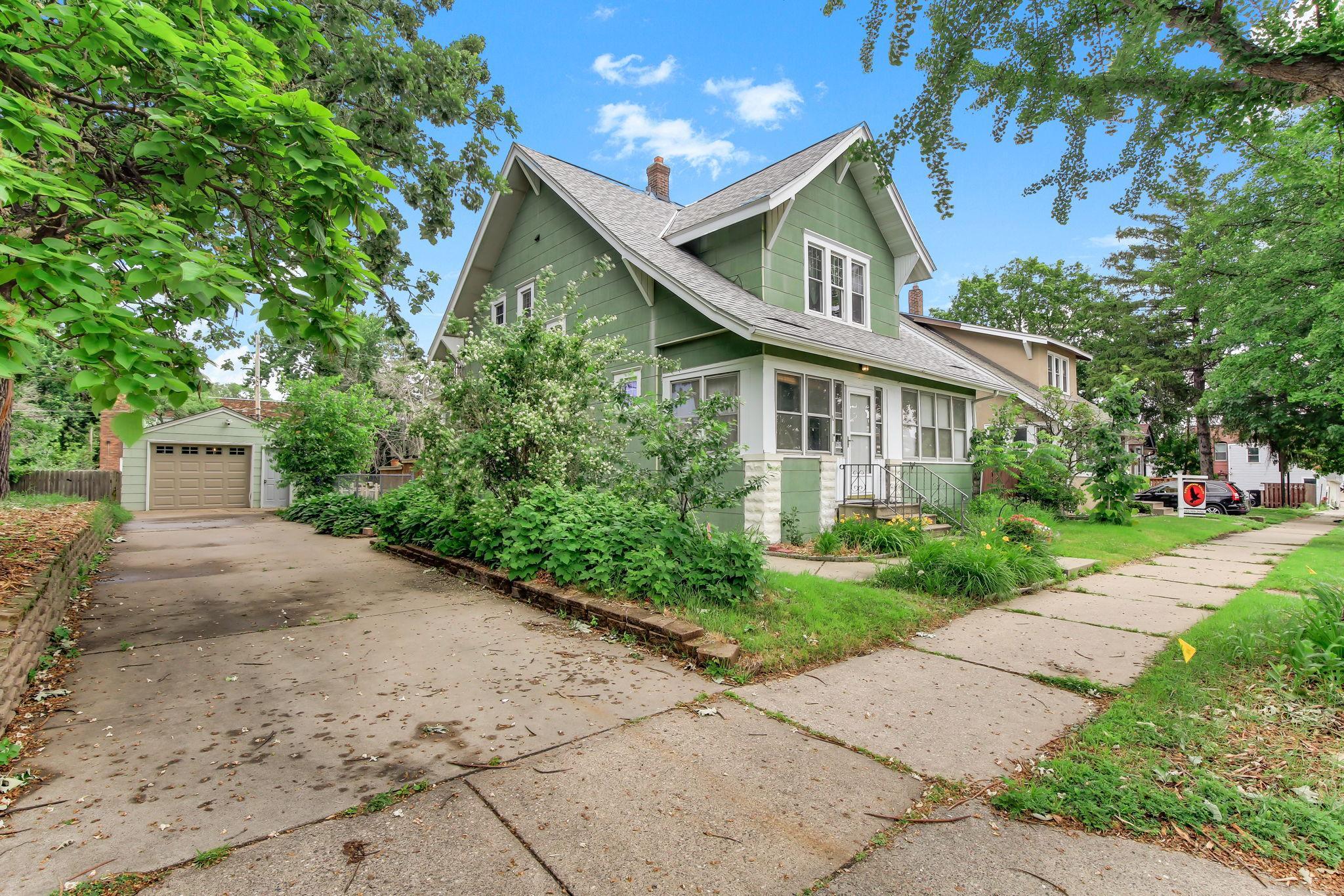 1609 Sherburne Avenue