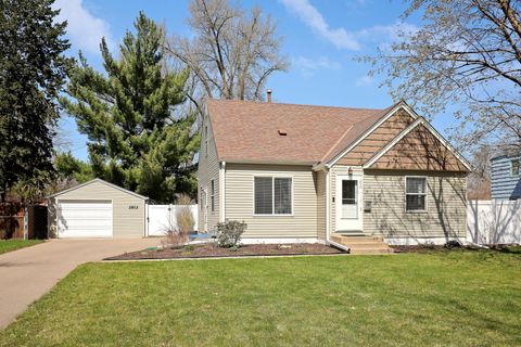 Photo of 2812 W 71 1/2 Street, Richfield, MN 55423 (MLS # 7049430)