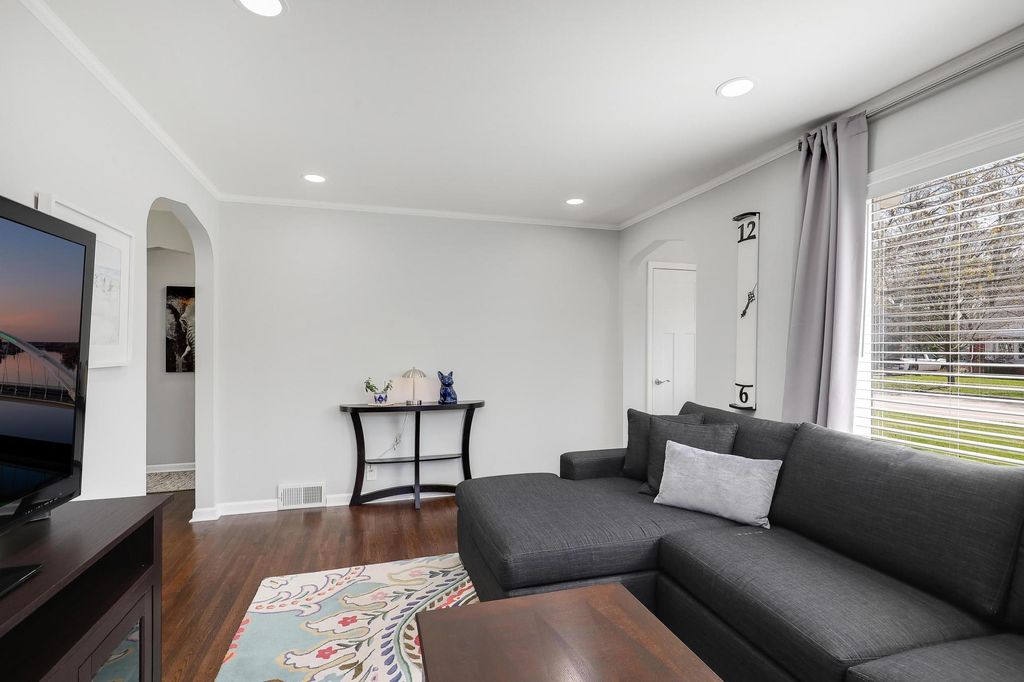 Photo of 2812 W 71 1/2 Street, Richfield, MN 55423 (MLS # 7049430)