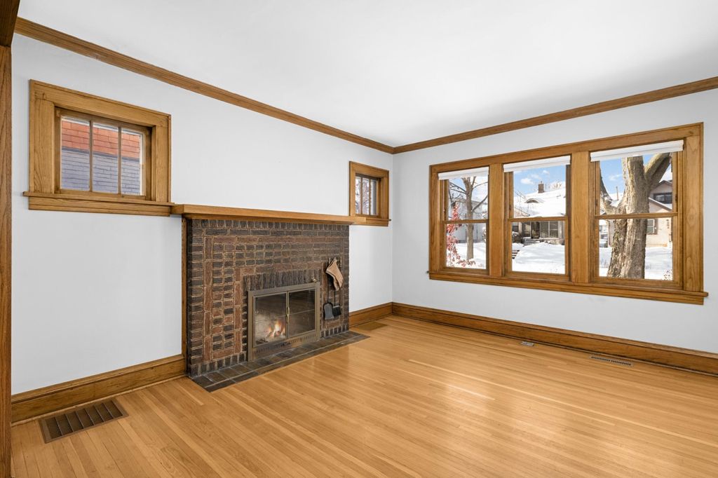 Photo of 4130 Russell Avenue N, Minneapolis, MN 55412 (MLS # 6822417)