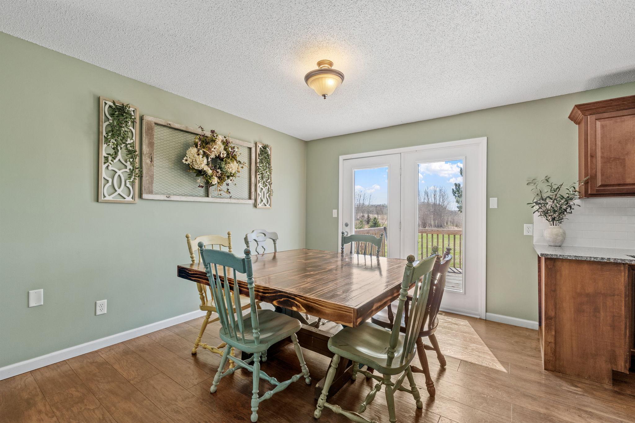 9270 261st Avenue NW