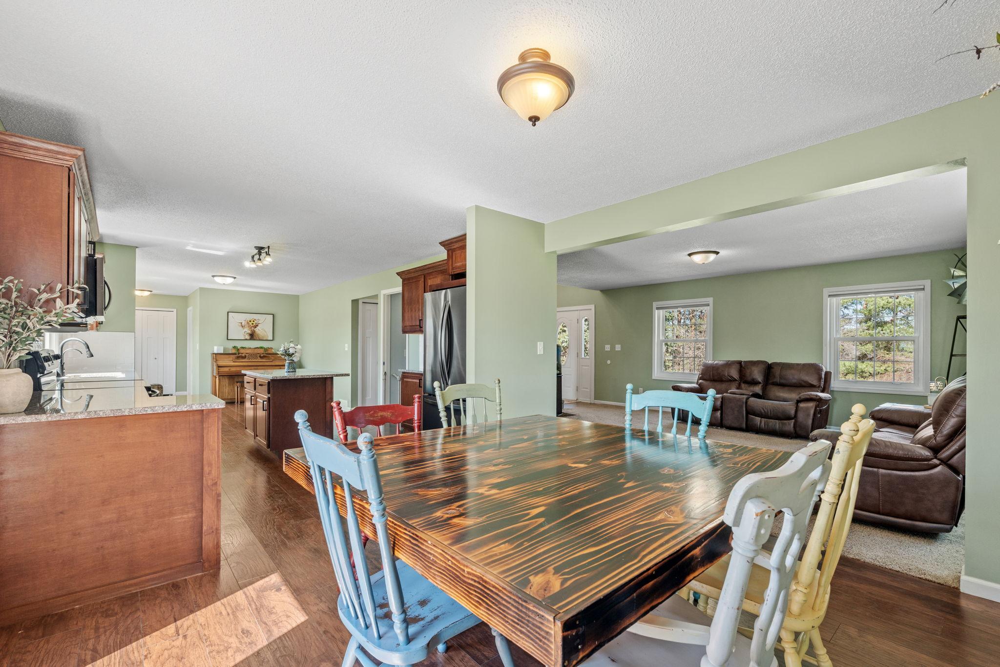 9270 261st Avenue NW