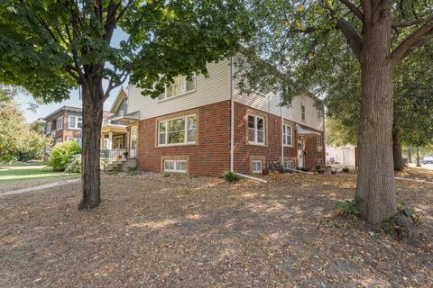 1846 Portland Avenue Saint Paul MN 55104