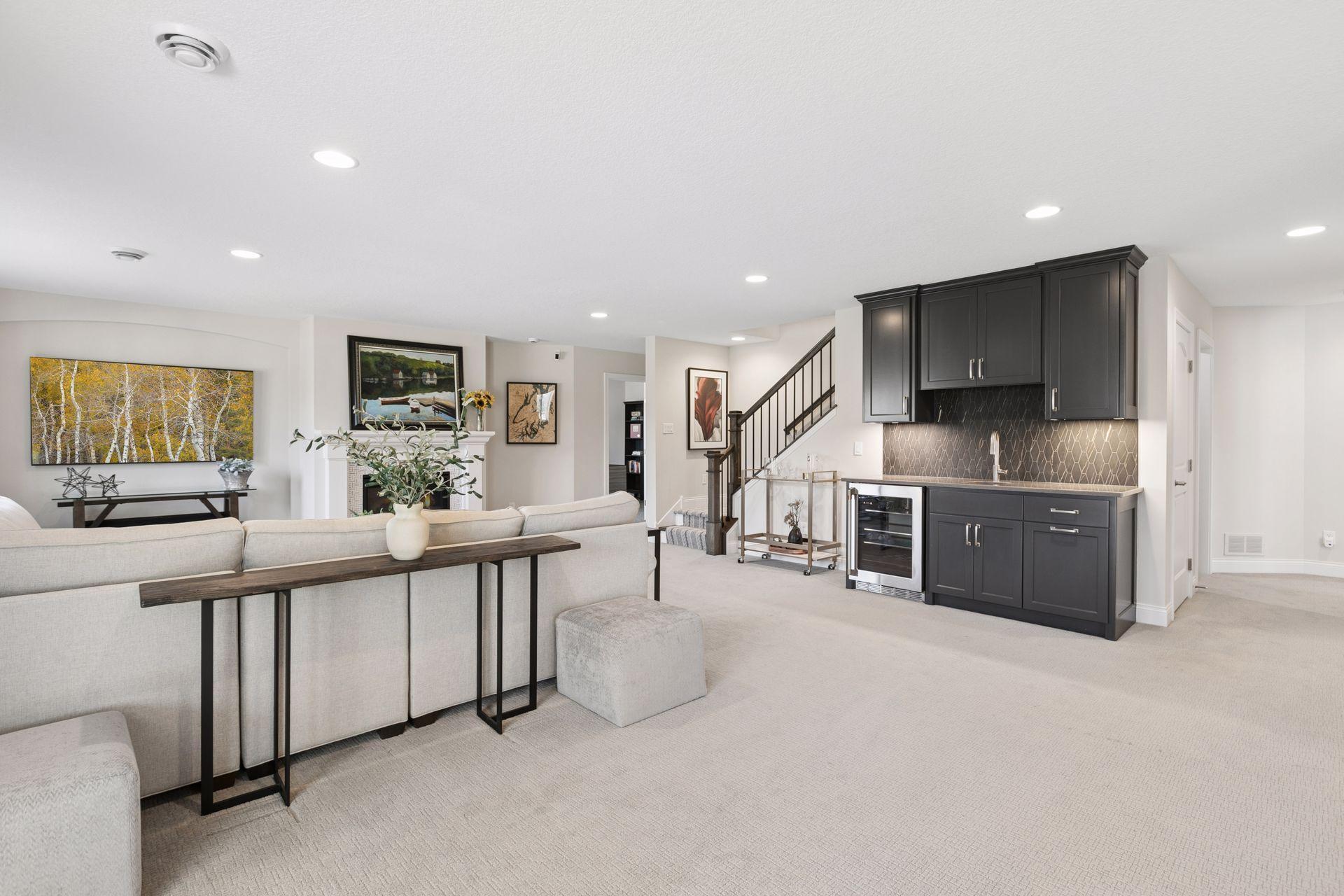 Minneapolis, Minnesota, 55446, United States, 4 Bedrooms Bedrooms, ,3 BathroomsBathrooms,Residential,Active,2025175