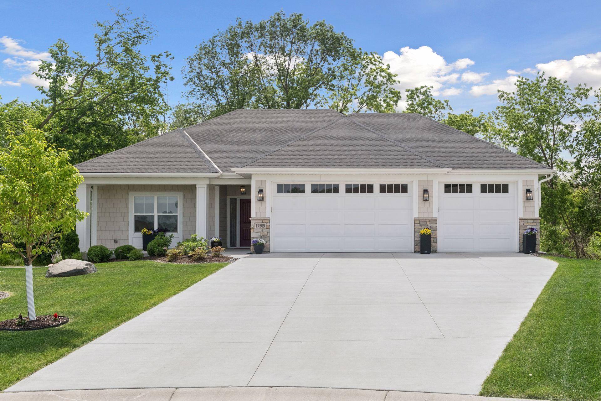 Minneapolis, Minnesota, 55446, United States, 4 Bedrooms Bedrooms, ,3 BathroomsBathrooms,Residential,Active,2025175