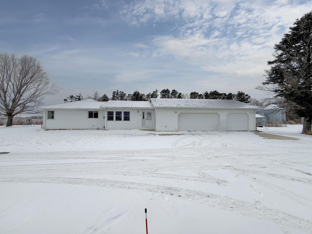 Photo of 3876 230th Street, Montevideo, MN 56265 (MLS # 7016024)