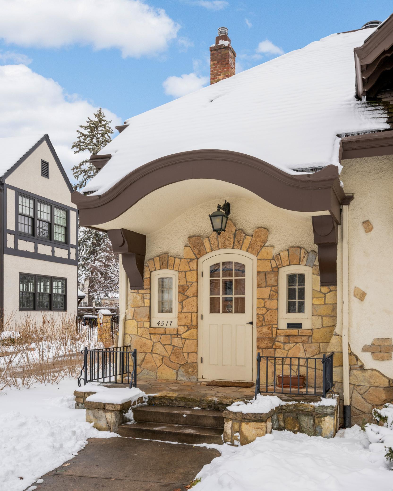 4517 Moorland Avenue