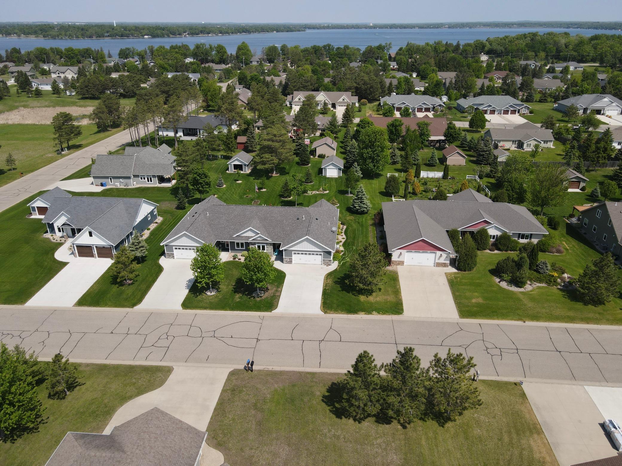 910 Lake Forest Circle