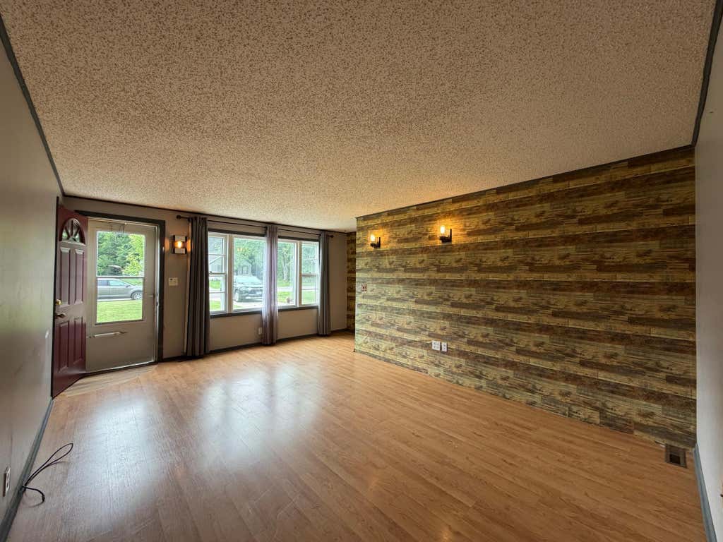 Photo of 318 Grove Street N, Mora, MN 55051 (MLS # 7106056)
