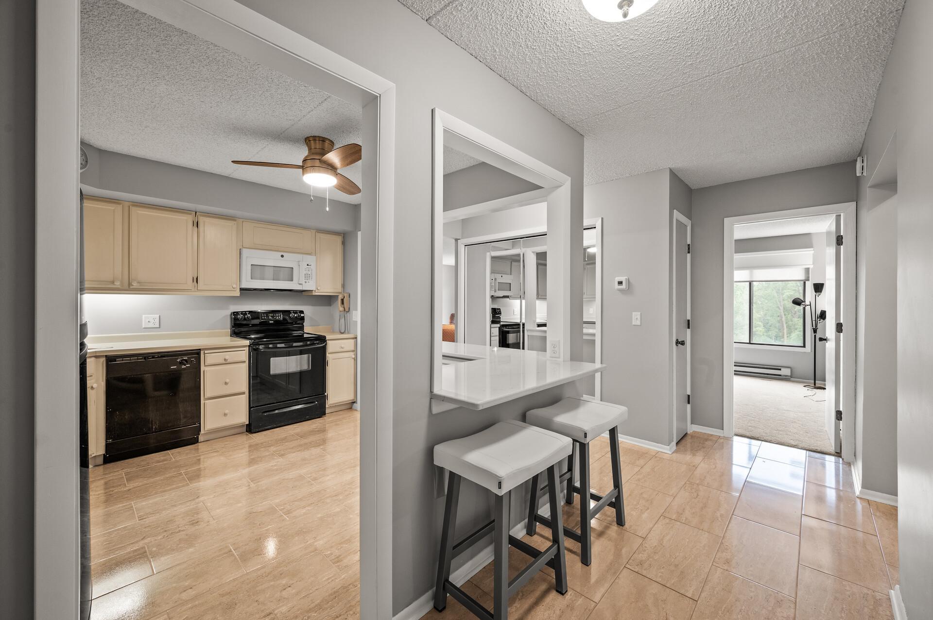 2455 Londin Lane E 216