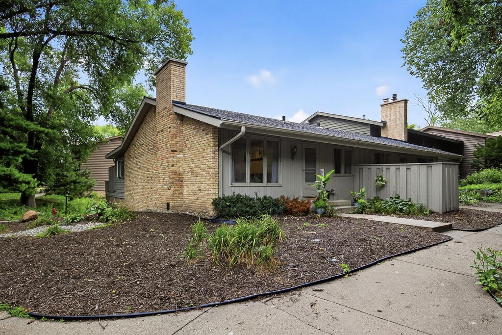 Photo of 44 Walden Street, Burnsville, MN 55337 (MLS # 7014674)