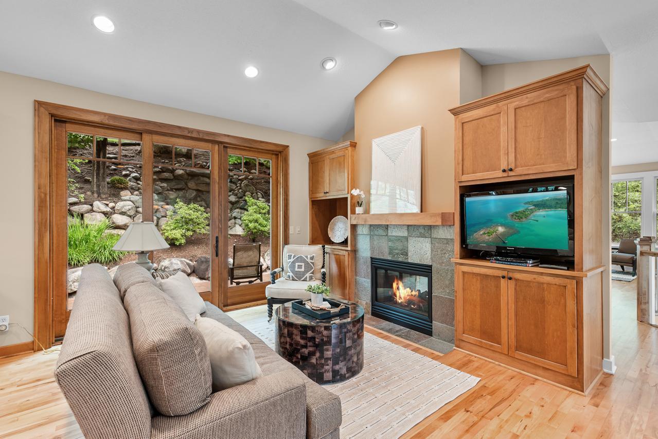 13209 Holasek Lane