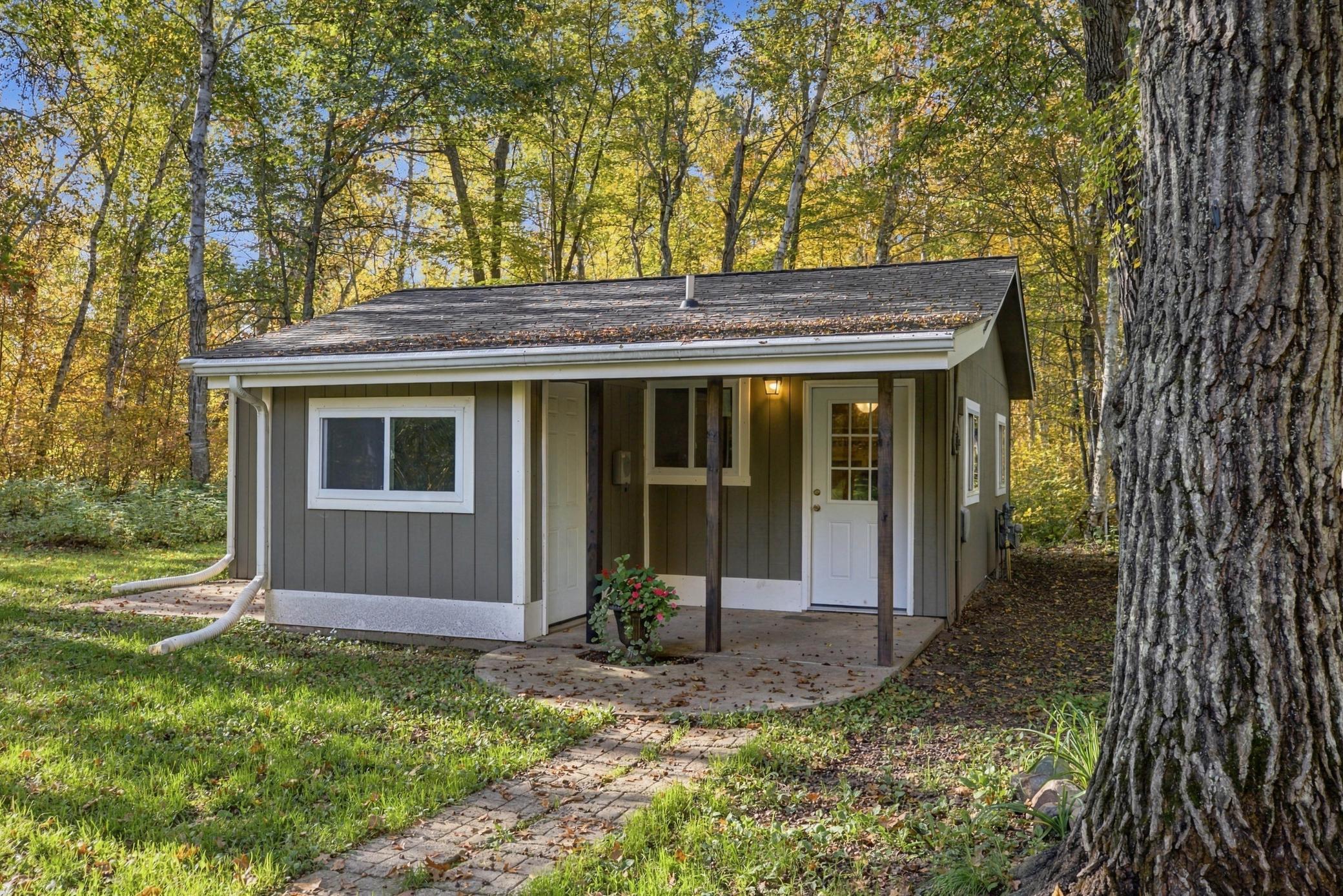 36172 Bonnie Lakes Road