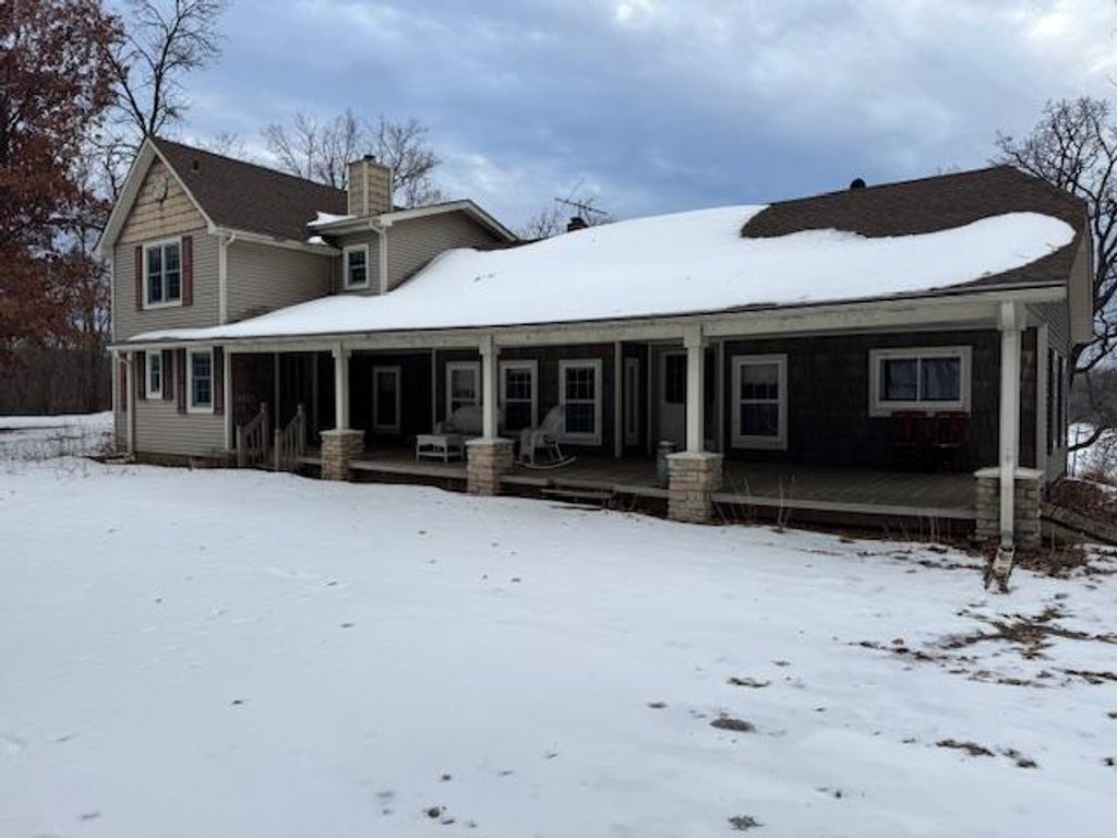 Photo of 10732 Stillwater Boulevard N, Lake Elmo, MN 55042 (MLS # 7018226)