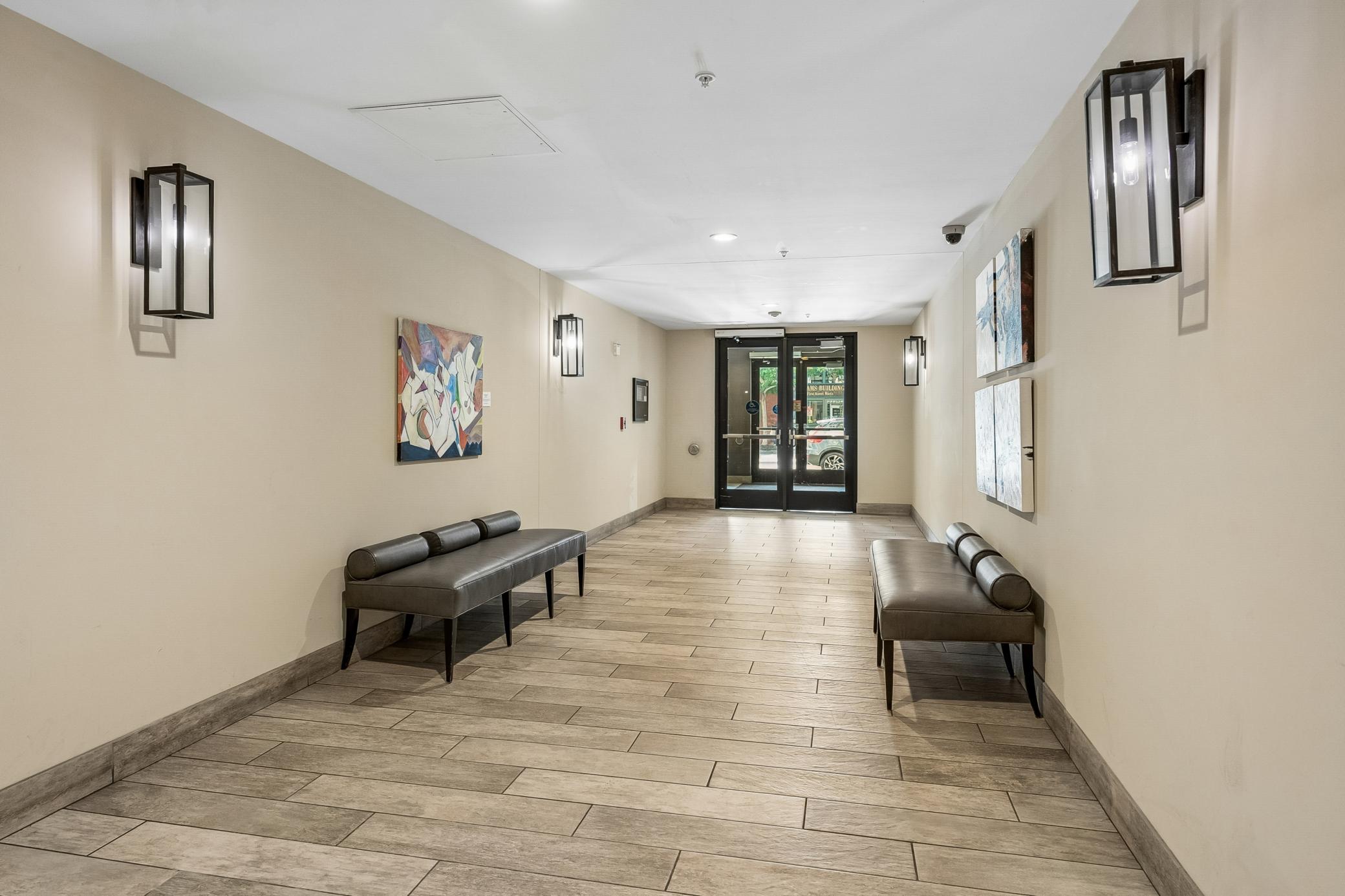 212 N 1st Street 610