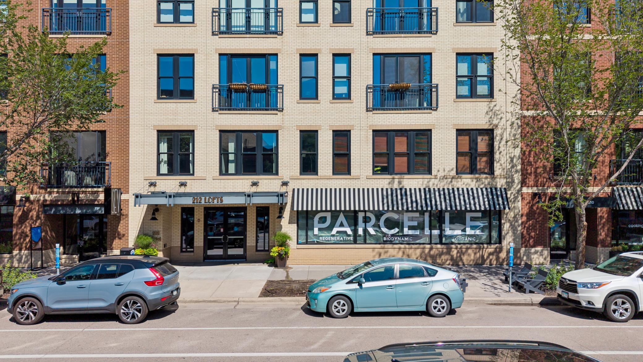 212 N 1st Street 610